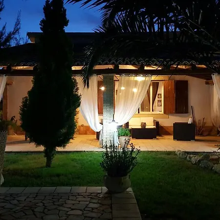 Bifarville Bed & Breakfast 3*